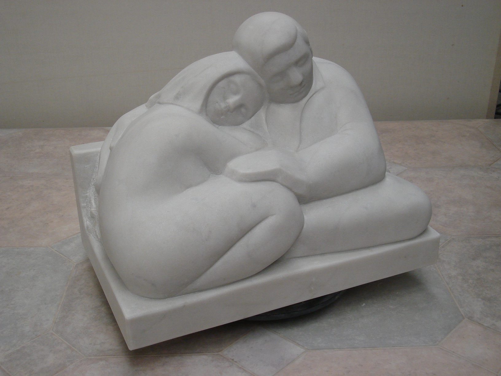 Trust - marble sculpture by Berendina de Ruiter